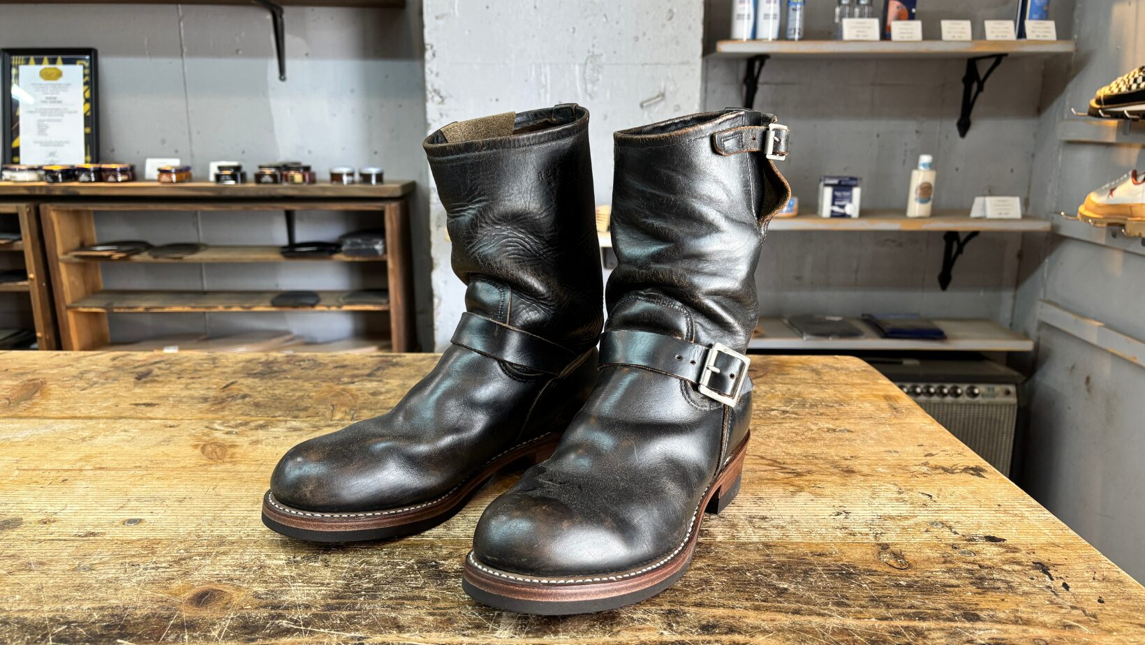 レッドウィングエンジニアブーツvibram#705でソール交換
