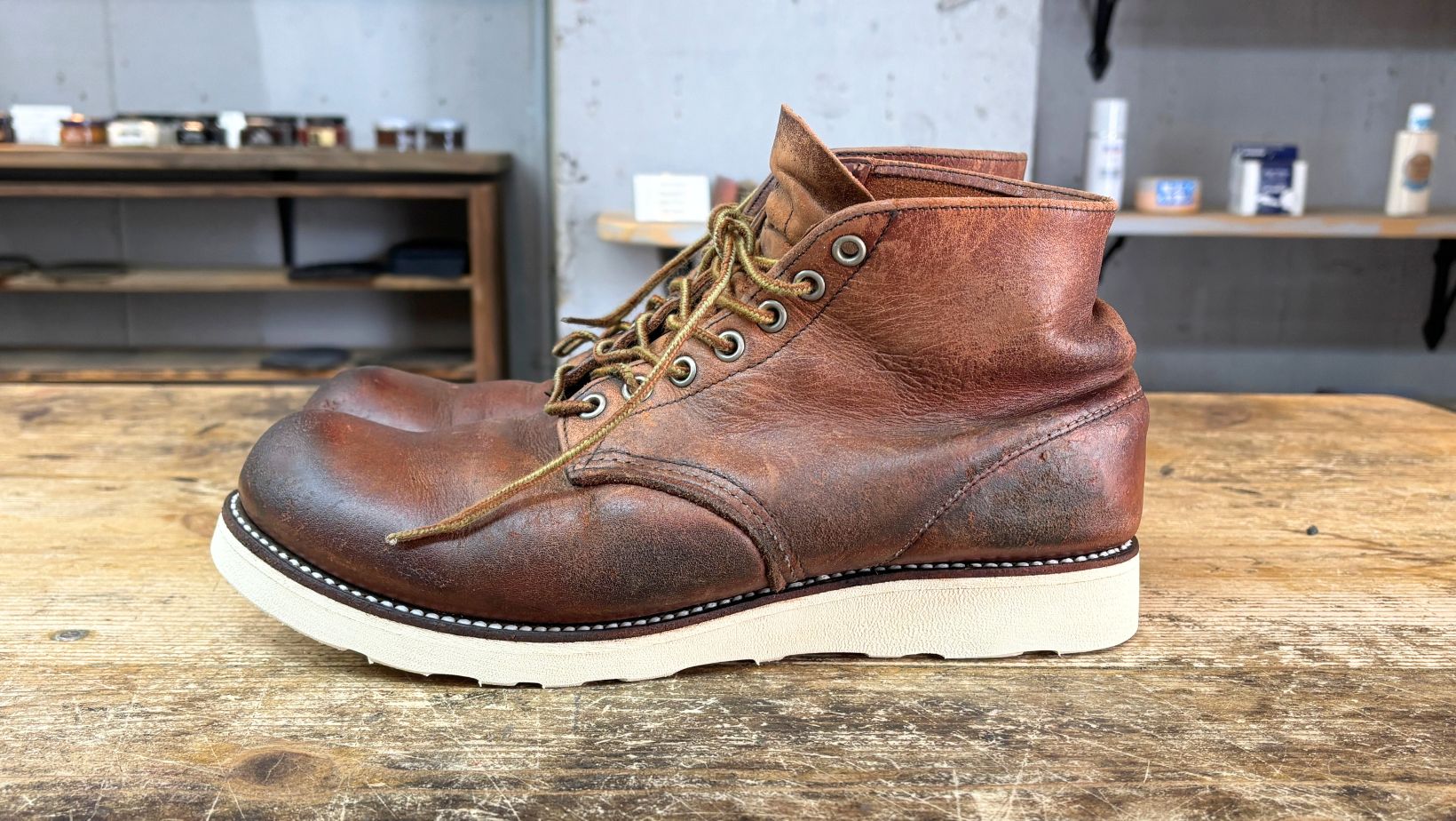 レッドウィング8166 Vibram4014ソール交換後の側面