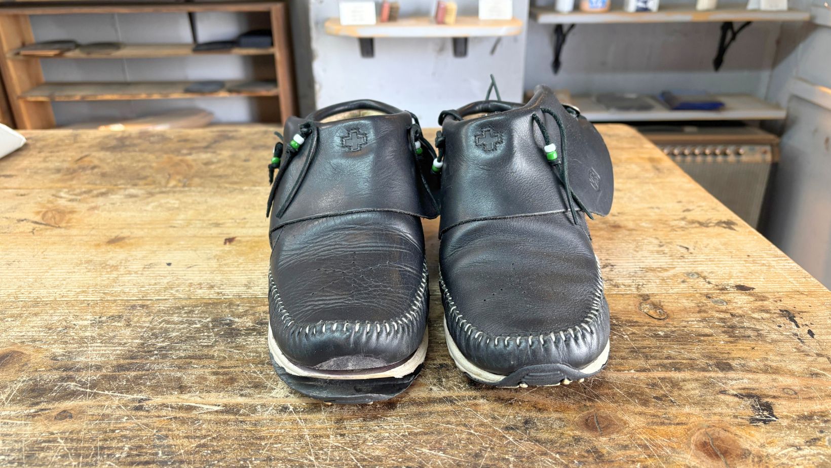 ソール交換前のvisvim FBT LHAMO-FOLK正面