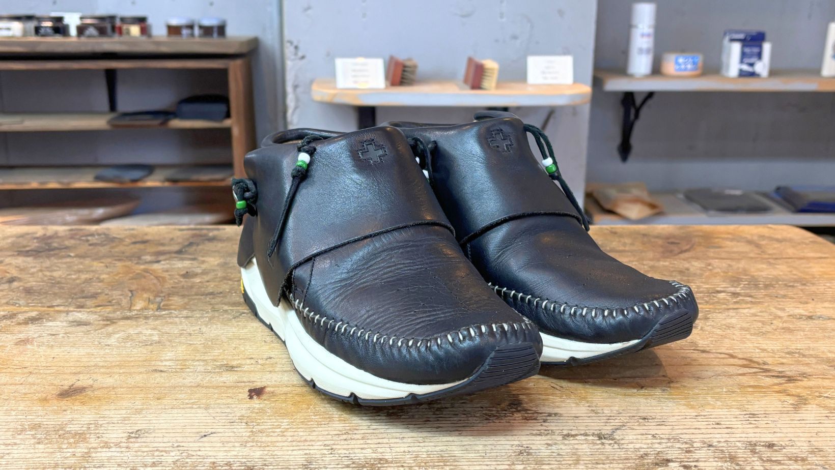 Vibram893Cでソール交換したvisvim FBT LHAMO-FOLK