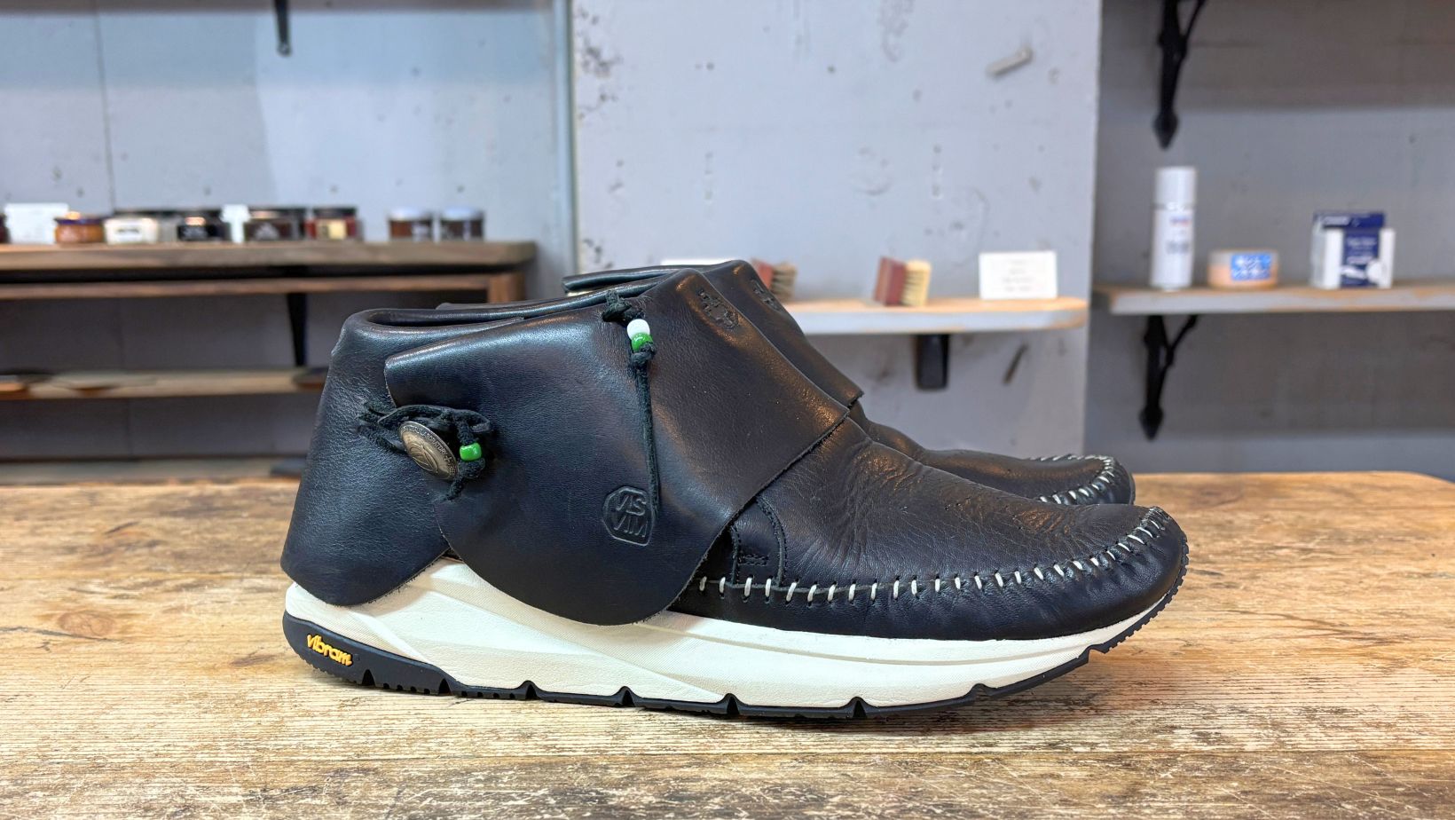 Vibram893Cで修理したvisvim FBT LHAMO-FOLKの側面